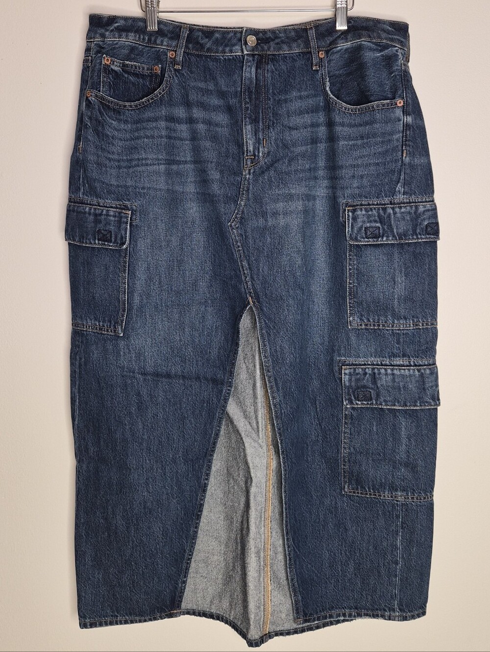 American Eagle Low Rise Curvy Y2K Denim Cargo Utility Maxi Skirt Size 18